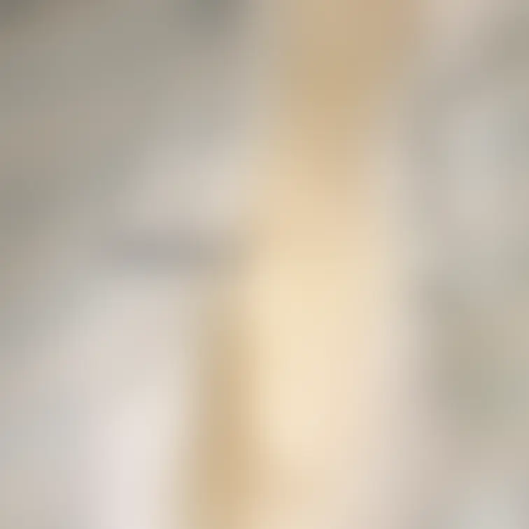 ベッドの中で漏らしちゃったずっしりおむつ
