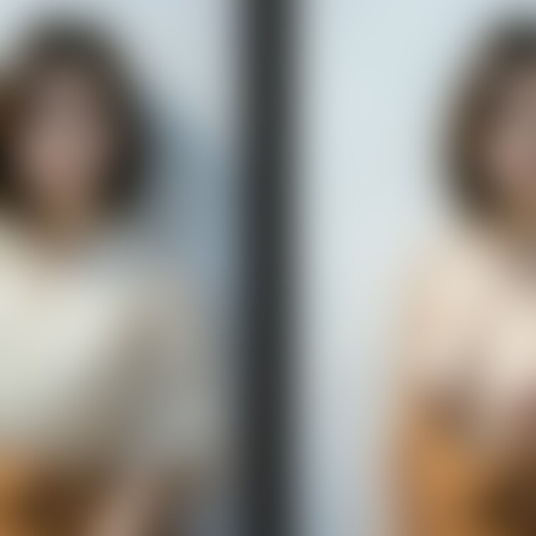 着衣と脱衣の並べた画像です    画像№1447
