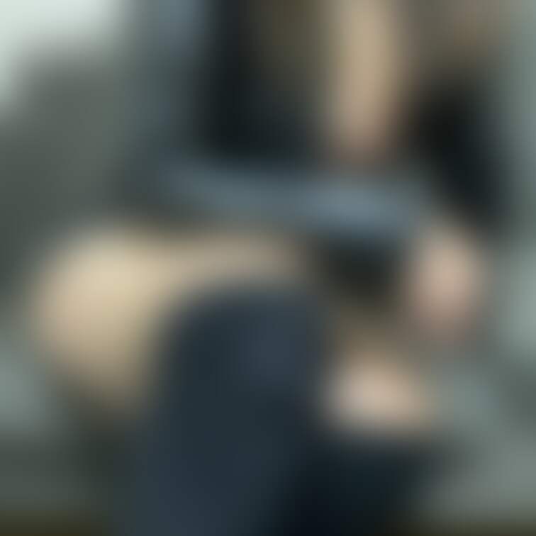 ラバーフェチさんへ　黒妻いかが？