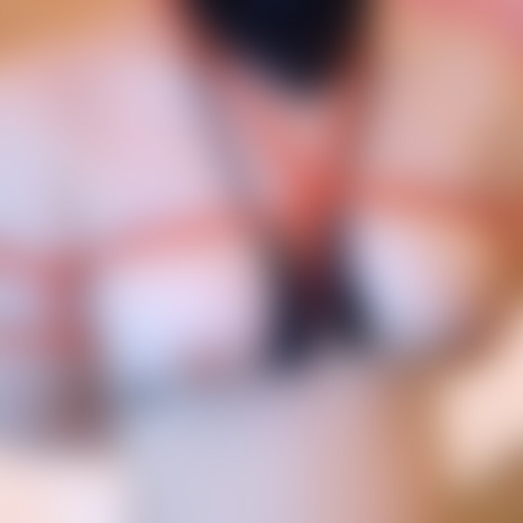 挿入未経験の処女女子大生のアヤミちゃん。
知識と願望だけは大きく膨らんでエロ妄想でオナニーばかりしてるらしいです。
