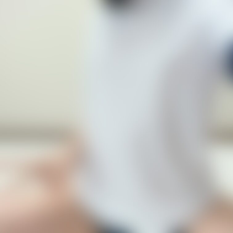 ブルマ着てみたけど乳首が浮いちゃった🥺生地がちょっと薄めなので乳首がちょっと見えちゃってる💦これは下着きてても透けちゃう