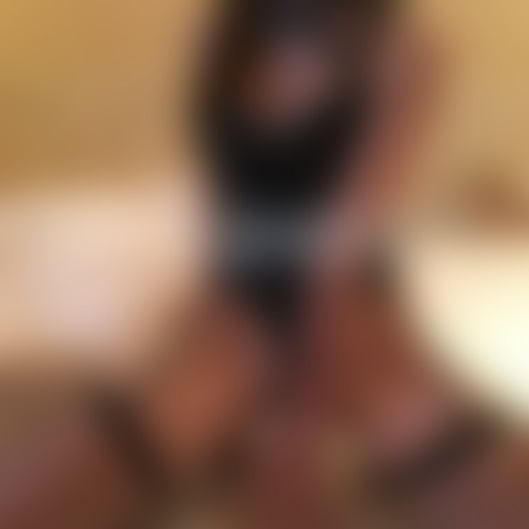 撮る側から見ると、月ちゃんはおっぱいもですが、実はお尻が非常に魅力的なんですよねw 丸みの感じがすごく好きです(個人差が