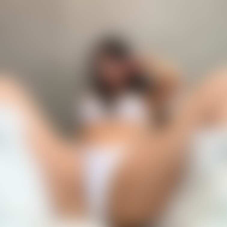 白ビキニ