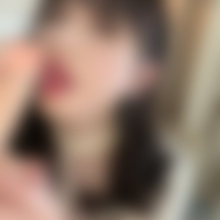 「オ〇ン〇ンを弄んで…」

舐めるときの表情が…
美味しそうにしてないと興奮しない人
逆に
嫌そうにしゃぶらせ