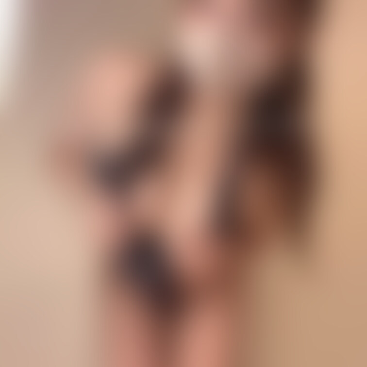 【昨日の続き🌟】


何枚目がおすきですか？🥺♡