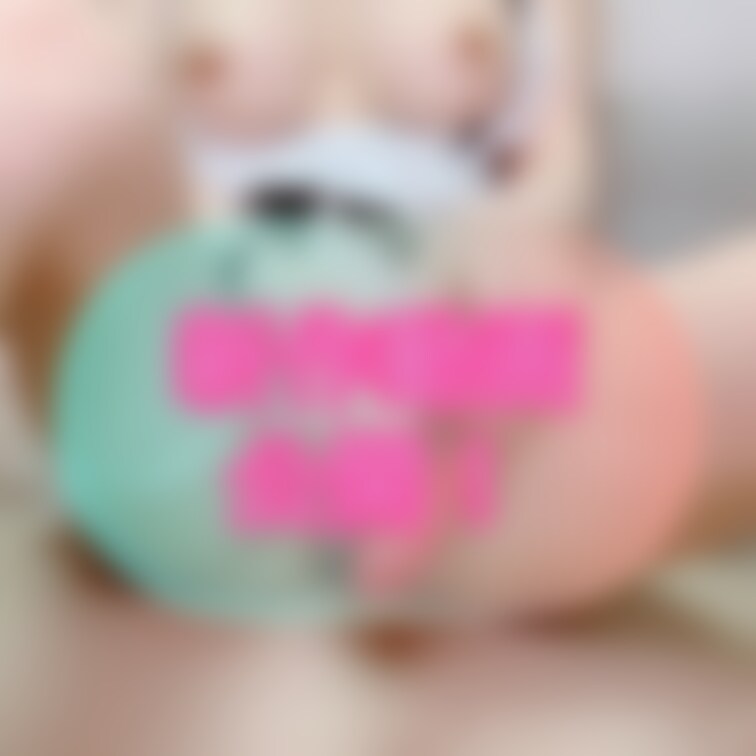 新作オナニッ動画🎥♥️4回イッタ後の…連続イキは流石に…太ももも連続プルプルです//波打つ太ももちゃん✨
自分では何も