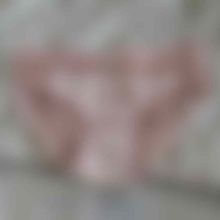 昨日のリナのパンツはちょっとスケスケでした😘意味とか無いですよ😰ずっと家で勉強してました😥海とか行きたい🥺🥺 #パンツの