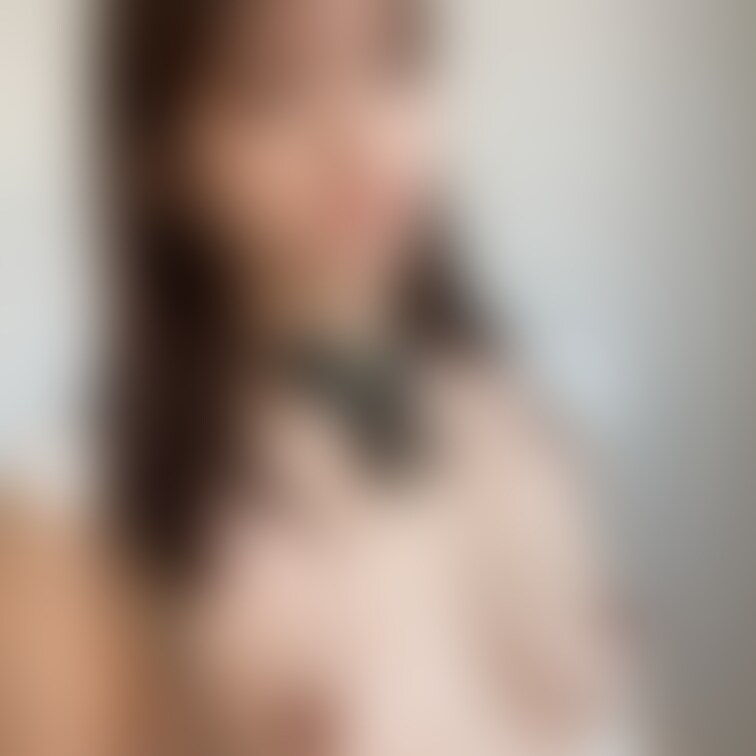 あおいちゃんのエッチ姿をどんどん見せていきます