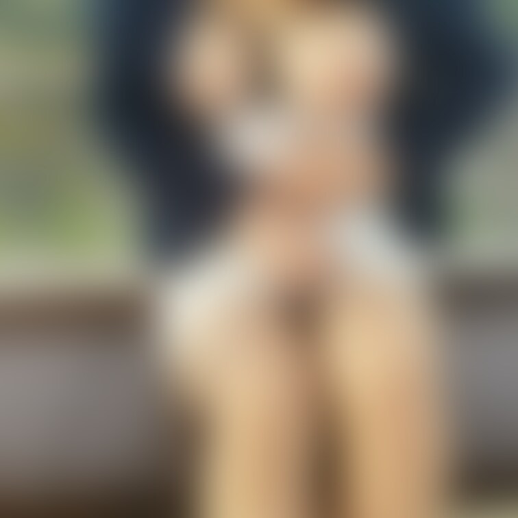 観覧車乗ってみた
開放的な気分になると
ついつい出してしまう
巨乳OL