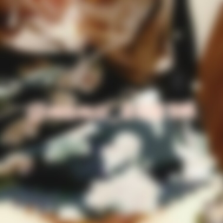 漫喫のお手洗いで乳首ローターつけておなにーしてる動画です(/ω＼*)