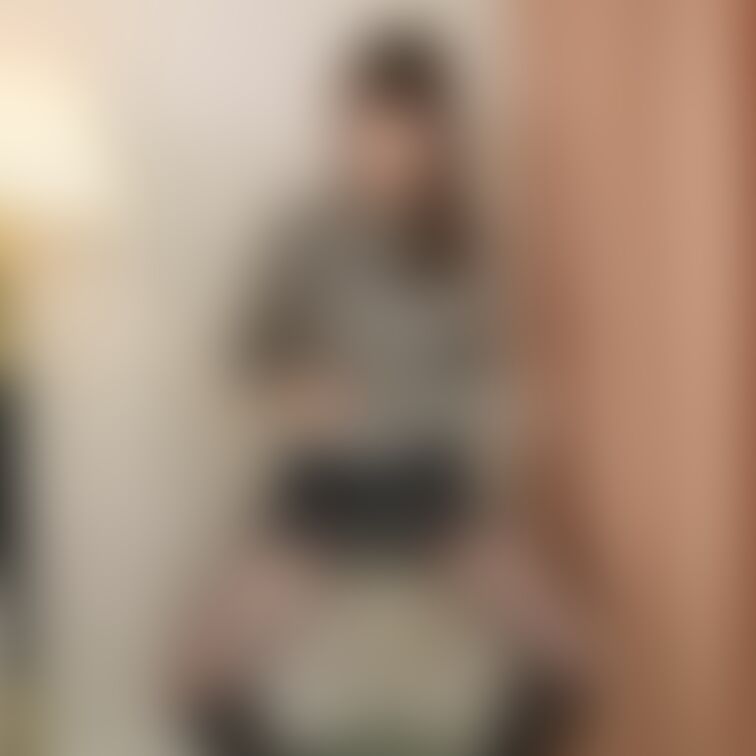#003 MKちゃん　
「MKちゃんの黒スト」（7/27ページ）

Ekusiad専属元祖放尿クイーンのMKちゃん