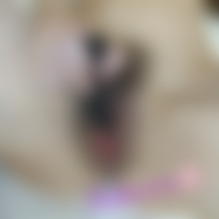 バイブをクリに当てるとすぐイっちゃうんです💦💦

でも、止められない…