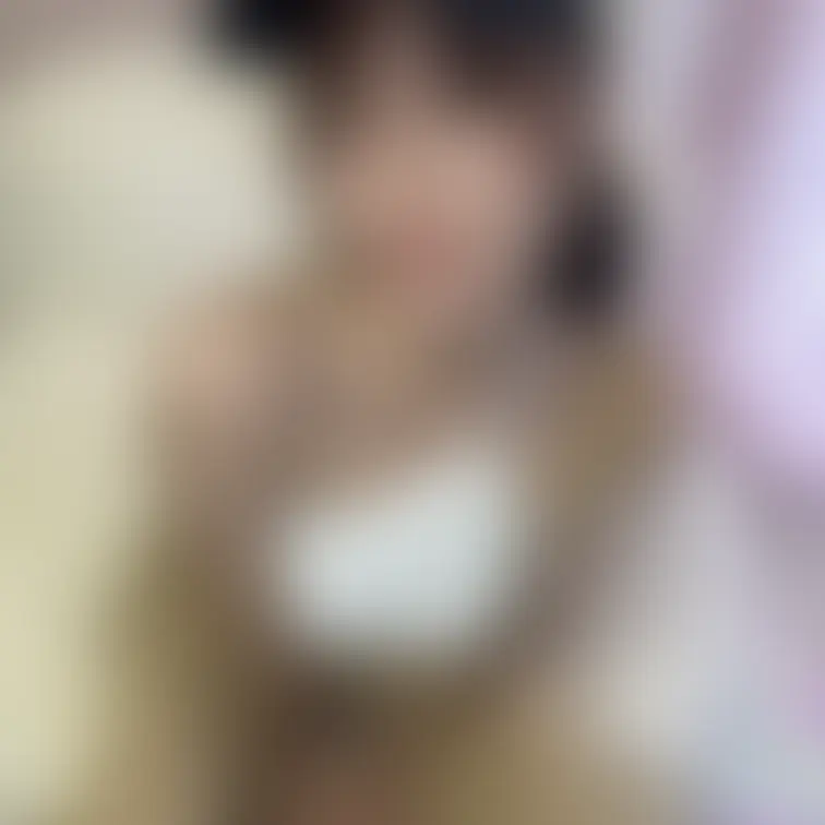 あむの秘蔵えちえち写真集💕
会員の人だけにプレゼントするえちえち写真だよ✨
いつもは着ないワーク系ファッションに挑戦