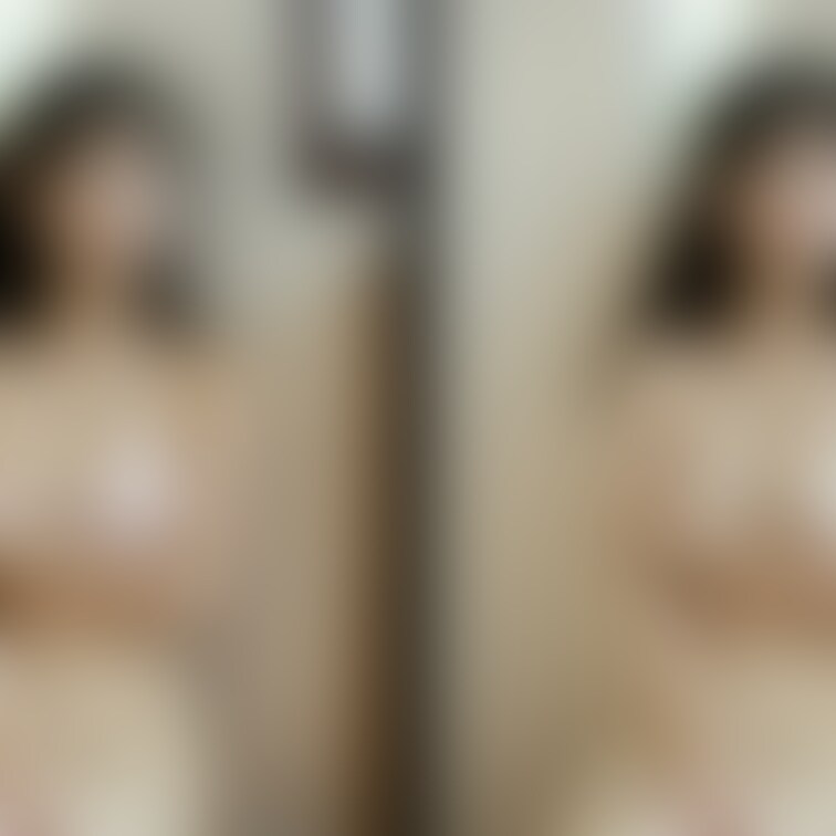 着衣と脱衣を並べた画像です。画像№852