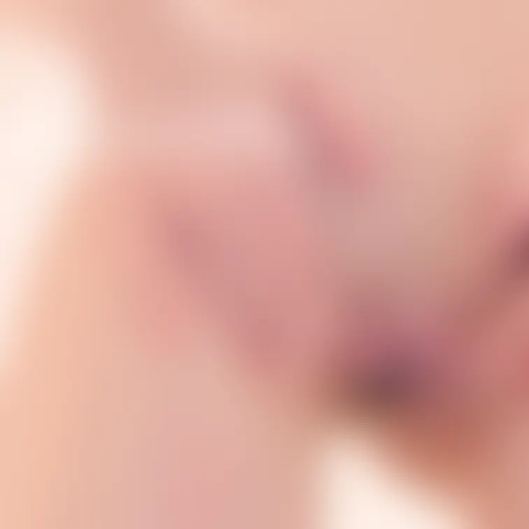 中はまだ未開発なの。。優しくしてね🫣💕激しくされたら壊れちゃうかも💕