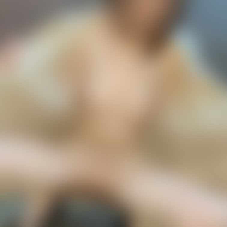 X（旧Twitter）の続きです😖🧡公園露出おしっこお漏らし😖🧡知らないおじさんが遠くからチラチラ見てました😖🧡

