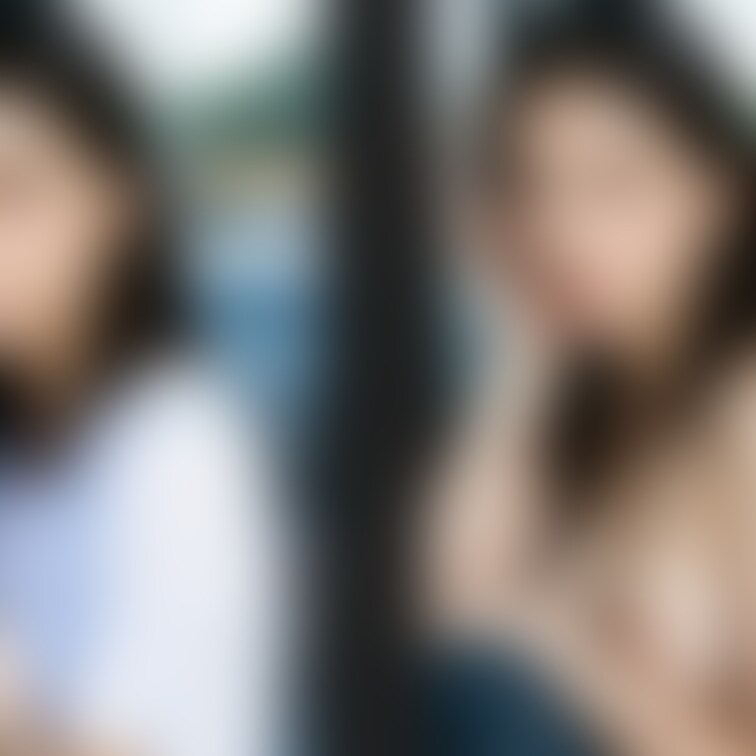 着衣と脱衣を並べた画像です。画像№134