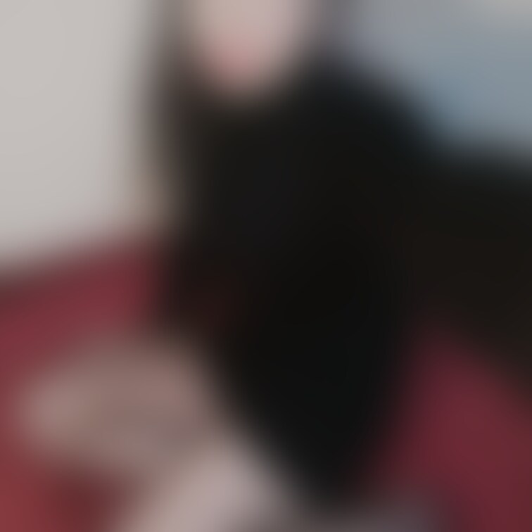 ★お貢ぎ★Twitter限界顔出し版
黒髪と黒ニットワンピと黒ストッキング