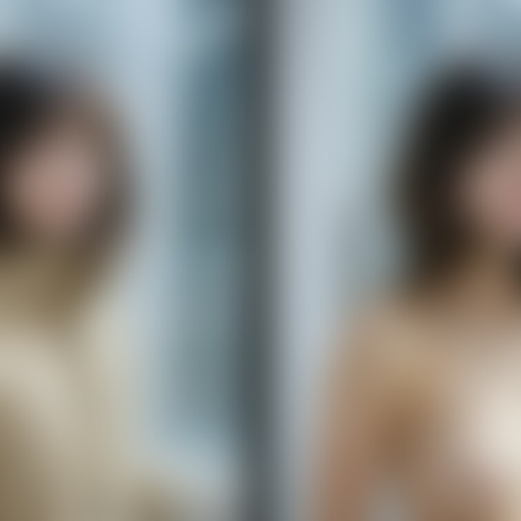 画像№1338   着衣と脱衣を並べた画像です    ※有料プラン用