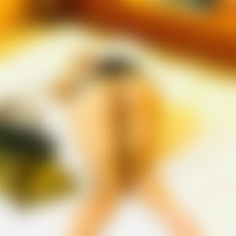 Meiです💕
台風の影響は大丈夫ですか？

今日はMeiのお尻を後ろから。
ちょっと大きめでむっちり、、
アソ