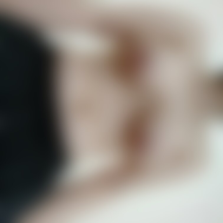 横からのおっぱい💓
下から撮ってみたよ!