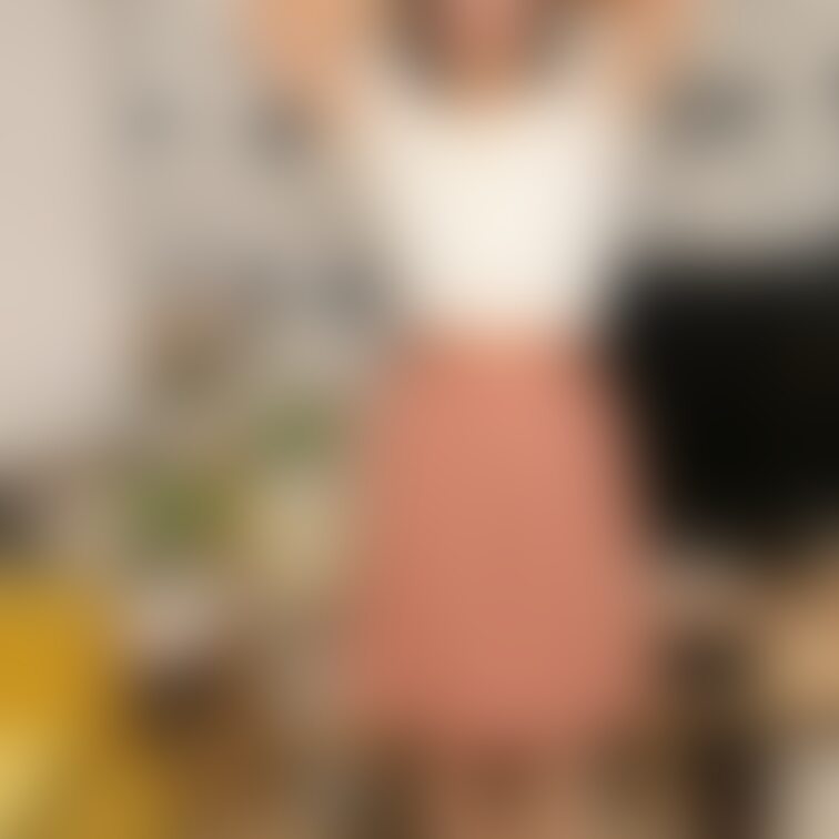 【Premium model】#023_佐々木優衣
「ド変態佐々木ちゃんのガニ股ピース(#^.^#)」(4/26ペー