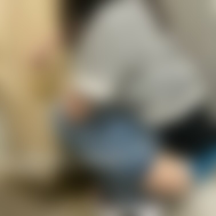 公衆🚽で📸✨
Azに頑張ってもらいました🤣✨
絶対に‼️触れないですよね⁉️
でも、触ってるのみると興奮してしまう
