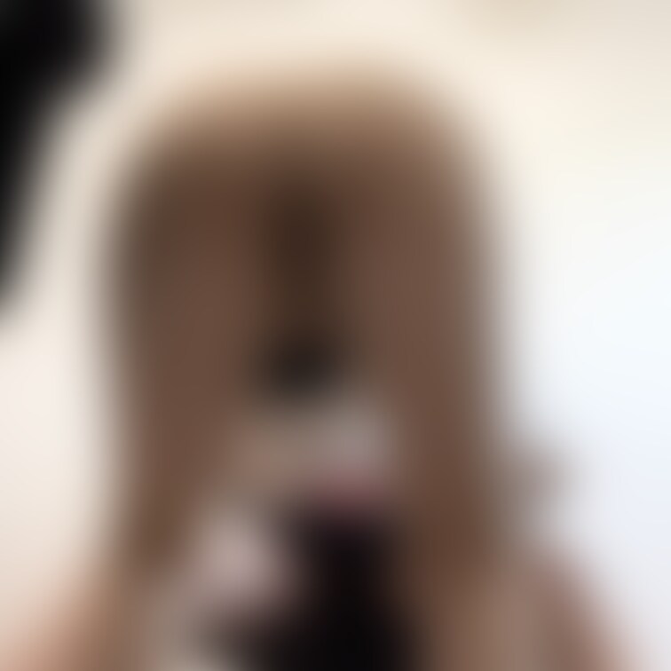 Twitter用の写真撮ってたら旦那が乱入してきて、しゃぶらされちゃったの🥺
これは動画の切り抜きだよー♪