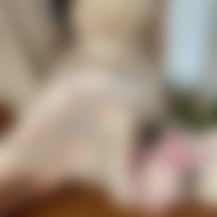八重の百合が綺麗すぎたのでちょっと使ってみました♡

いい匂いに囲まれて写真撮るのもいいね♡

気に入ってくれる