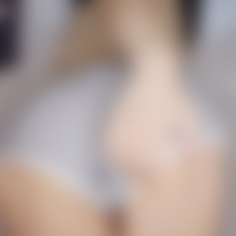 【ディルドちんぽしゃぶりながら恥ずかしお漏らし】の動画のスクショサンプルになります。
本編⏩https://x.g