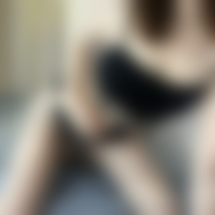 やっぱりプールで着るにはちょっとえっちな気が…🫢