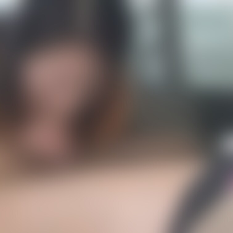 悪友と妻のカーセックス編
立体駐車場でお互い興奮していたそうです。