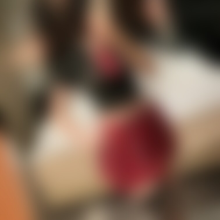 横浜歩いてた時の服装///
すけべな服着ながら歩くの興奮する💞