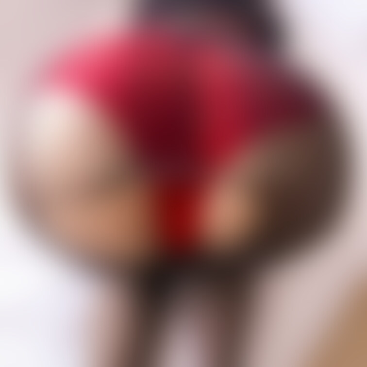 *•.𝙷𝚊𝚙𝚙𝚢 𝚅𝚊𝚕𝚎𝚗𝚝𝚒𝚗𝚎🤍 ̖́-
このパンスト受け取ってくれますか？