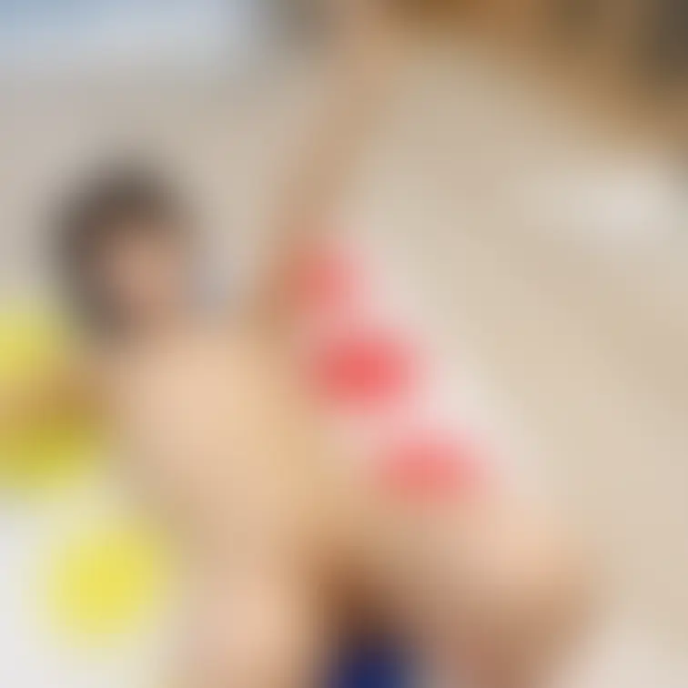 りんのハメ撮り風画像。二人だけで明るいところで矢継ぎ早にいろんなポーズをとってもらいました。あまりしゃべらないけど飲み込