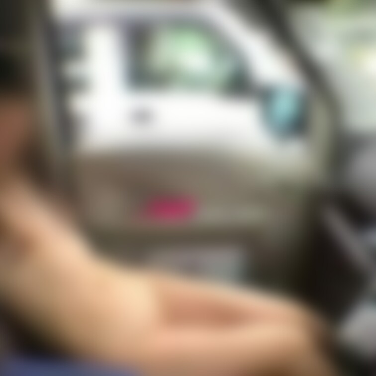 夏の散歩・買い物デート3・駐車場で隣のおじさんからガン見される夏夜
