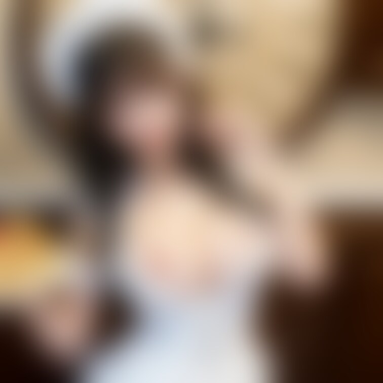 メイドを着た美女