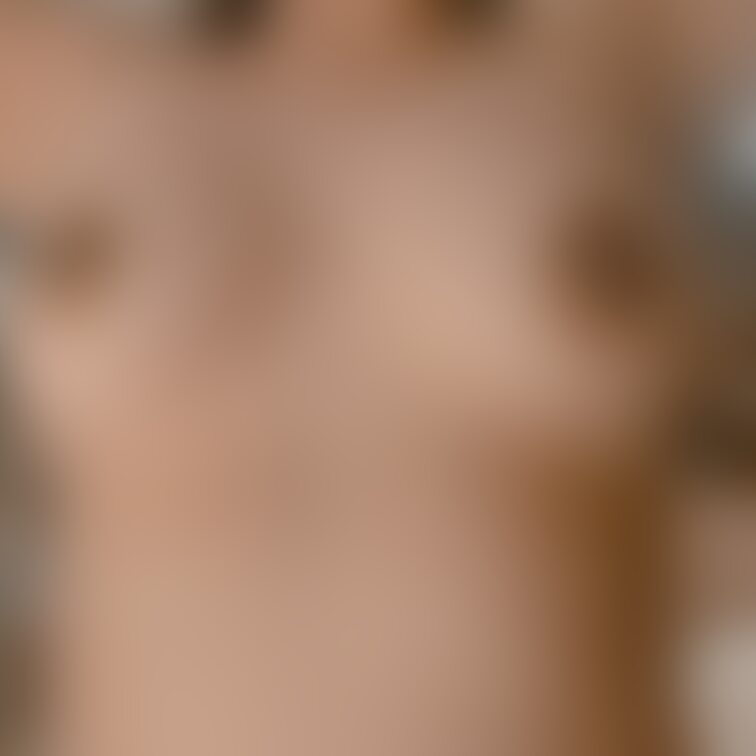 身体検査👍
ジロジロ見られると恥ずかしがるけど
興奮する嫁です🥰