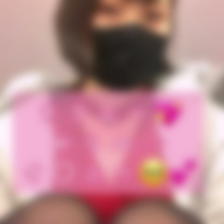 おまた、どアップオ〇ニー💕
チクニーも気持ちいい！
おパンツからちょっとアレが透けちゃってる💖😂
( *´艸`)