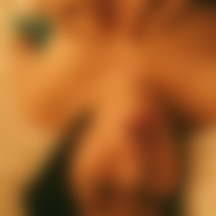 お口の中触られるの好きなの