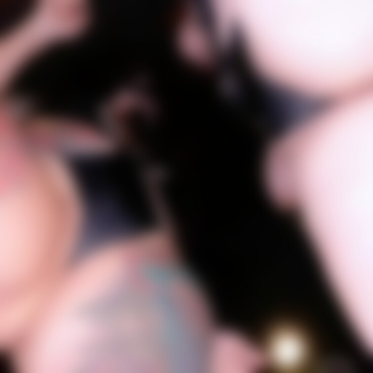 妖湖様と誘惑のセクシーダンスを踊っています。(動画)
貴方は私達の足元でこの、セクシーダンスを眺めたいですか？
