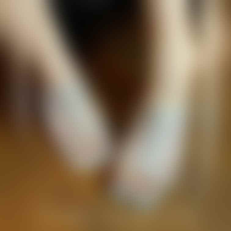 除夜の足、透け透けメッシュタイプサンダルでつま先写真5枚です！5枚目はかなりアップで撮りました！
透け透けのサンダルを