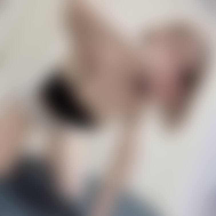 やほ♡
今日も仕事頑張った？❤️
約束のおっぱいです( ´･ω･`)♡

部屋着えろいって言われた笑