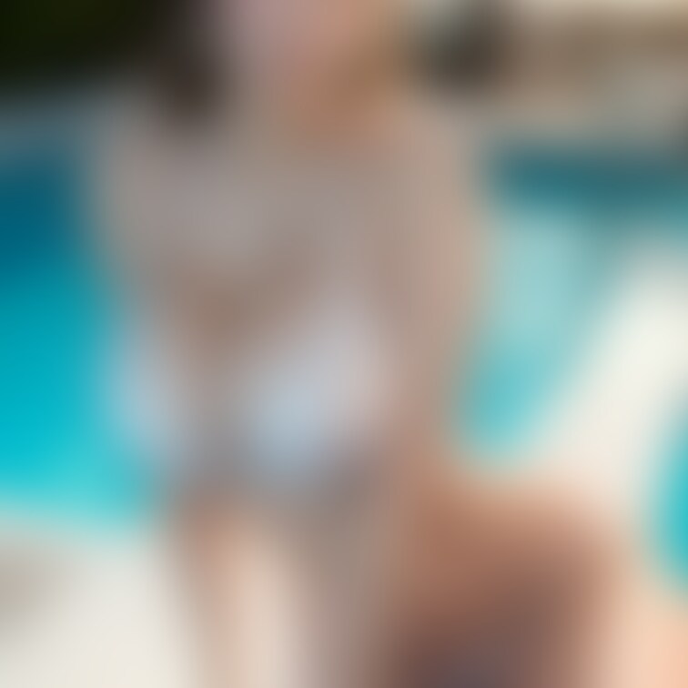 水着美女たち