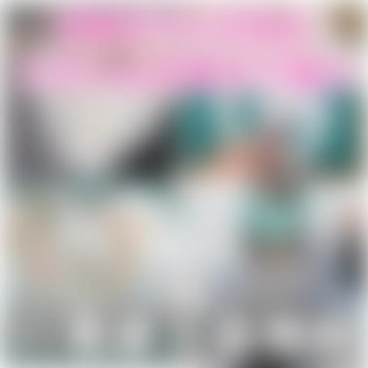 私が何回も何回も楽しませてもらっている急な出張用に女子休憩室に置いている里美ちゃんの置き下着。 彼女が持っている下着で私