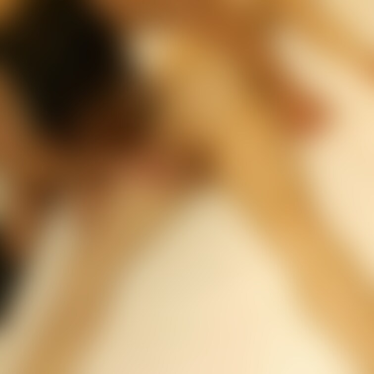 単さんのマッサージでアソコも濡れてきてました❤触られたら糸引いてて舐められたり匂われて恥ずかしかった❤キスもしたくなって