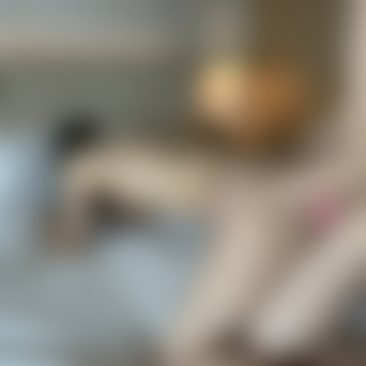 <本日の1枚>
旦那の目の前で、他の男性を奥まで受け入れるYuri