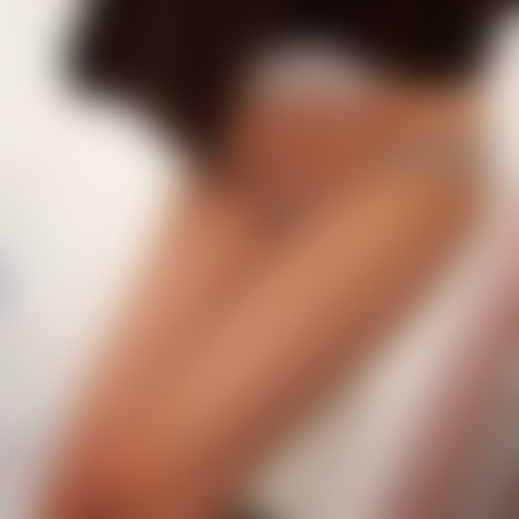 王子妃フェイさんのボンデージ画像です。