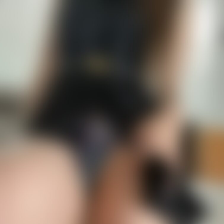 スカートからチラ見えしてるパンチラ自撮り💗
素股動画シリーズ2→
https://myfans.jp/posts/f
