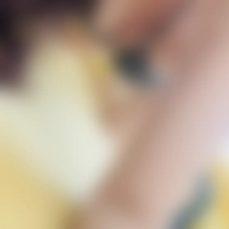 むらむらしてソファで四つん這い♡